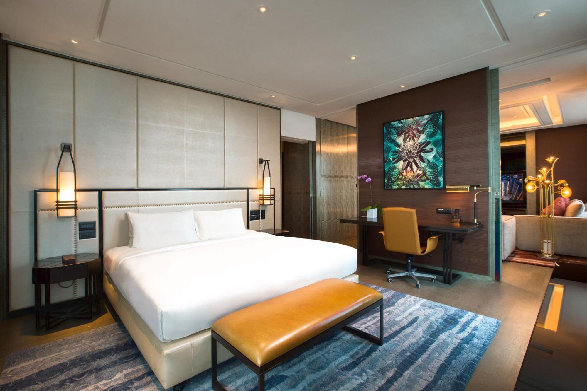 Hotel Sofitel Kuala Lumpur Damansara Zewnętrze zdjęcie A bedroom at the hotel