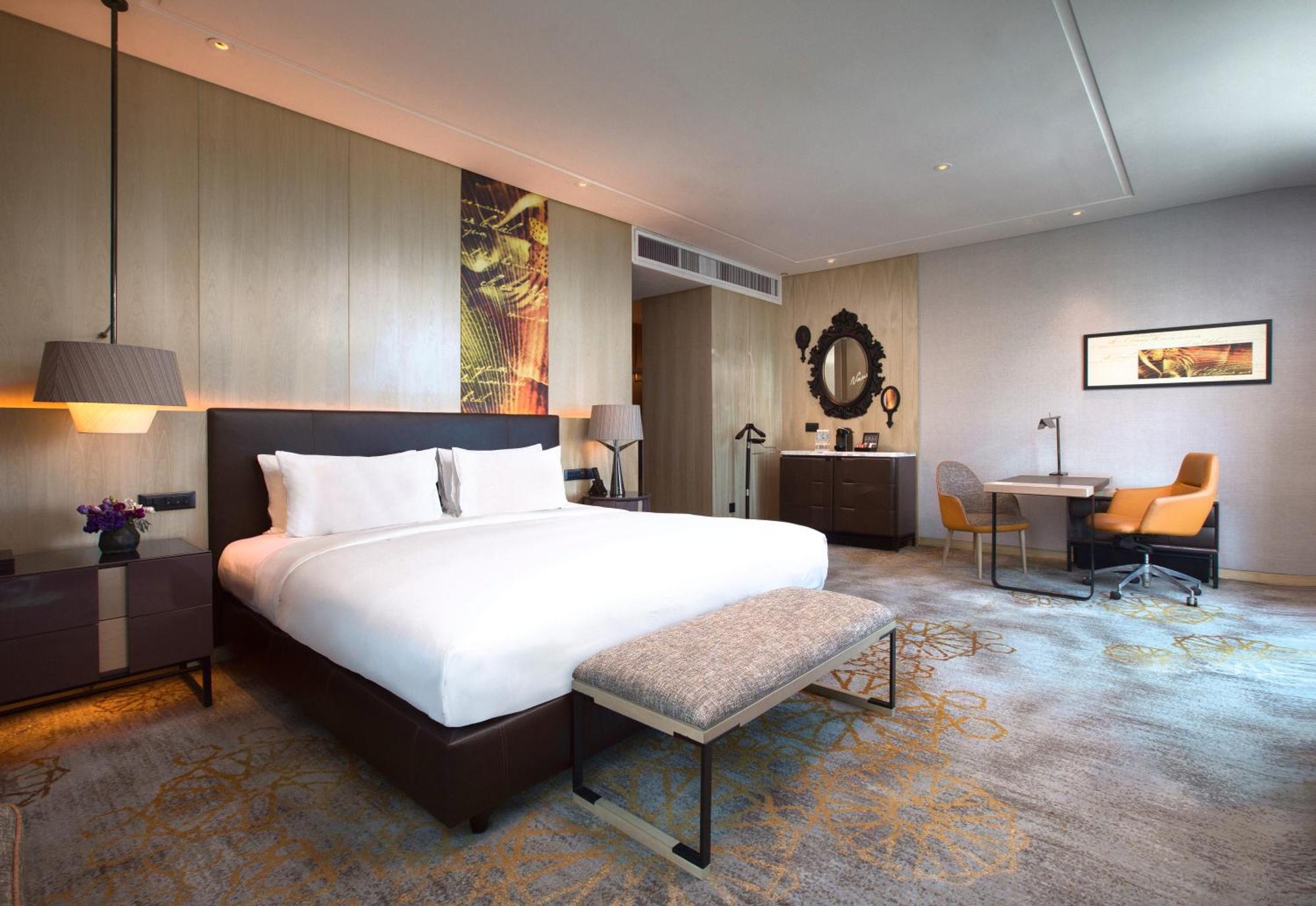 Hotel Sofitel Kuala Lumpur Damansara Zewnętrze zdjęcie Deluxe Suite
